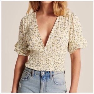 Abercrombie & Fitch Yellow Floral Short-Sleeve Smocked-Waist Top Size M NWT